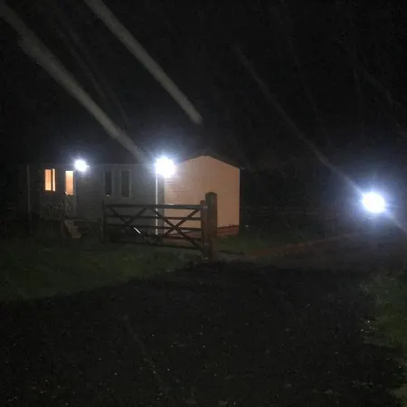 Plum Tree Lodge Set In 2 Acres Of Private Land Coundon Экстерьер фото